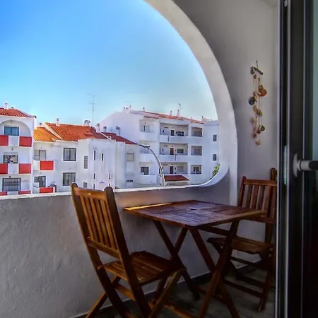 Albufeirasun, Arrive As A Guest Leave As A Friend. Апартаменти