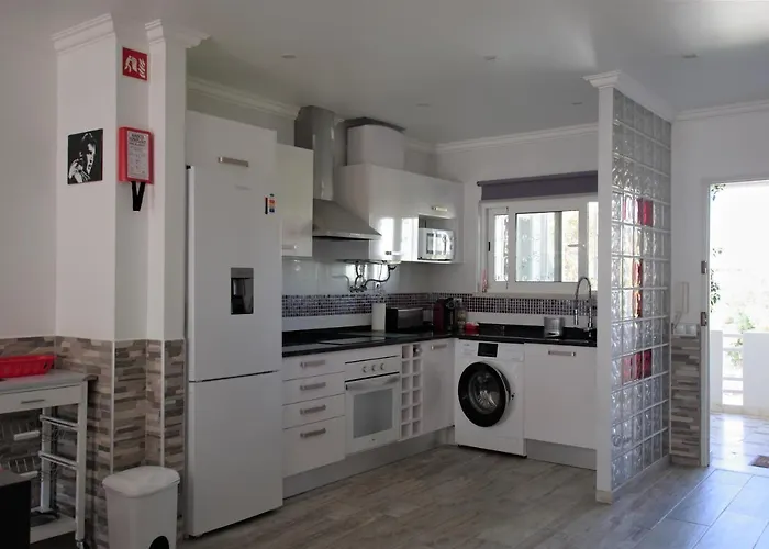 Appartement Albufeirasun, Arrive As A Guest Leave As A Friend. *