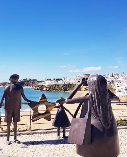 Albufeirasun, Arrive As A Guest Leave As A Friend. Appartement